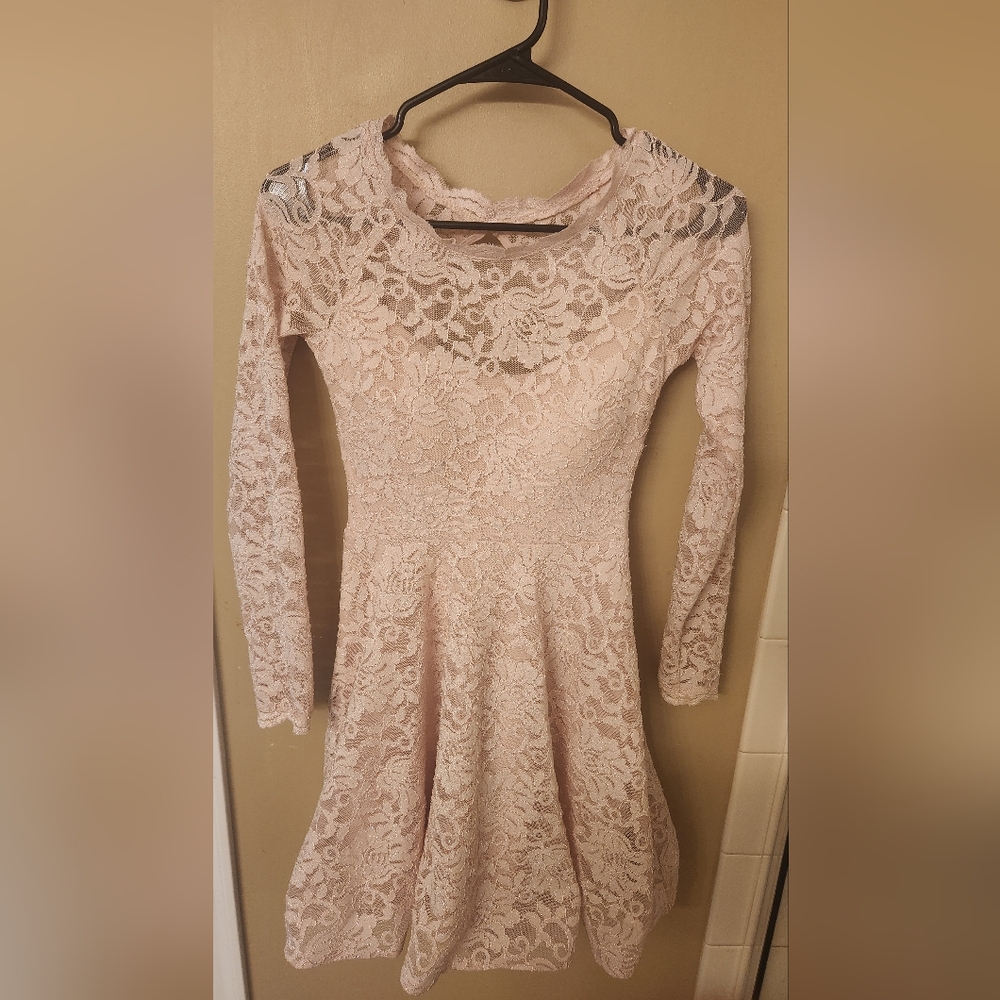 MY MICHELLE Formal sparkle Size 0 Floral lace Buff